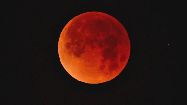 Blood moon 18 february 2019